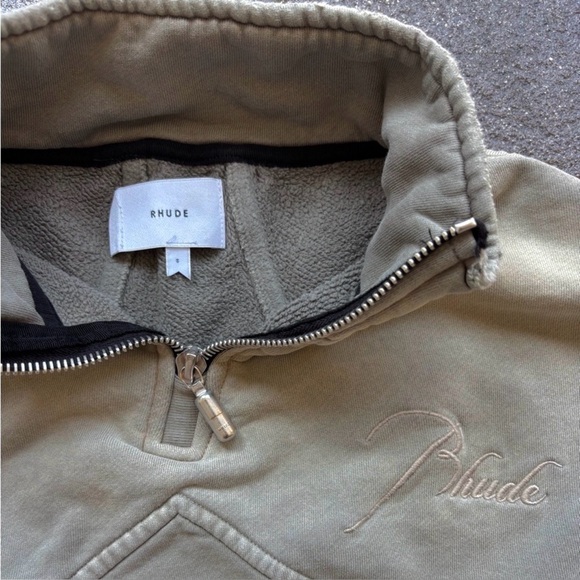 Rhude. Authentic. Fits like m/L - Picture 3 of 4